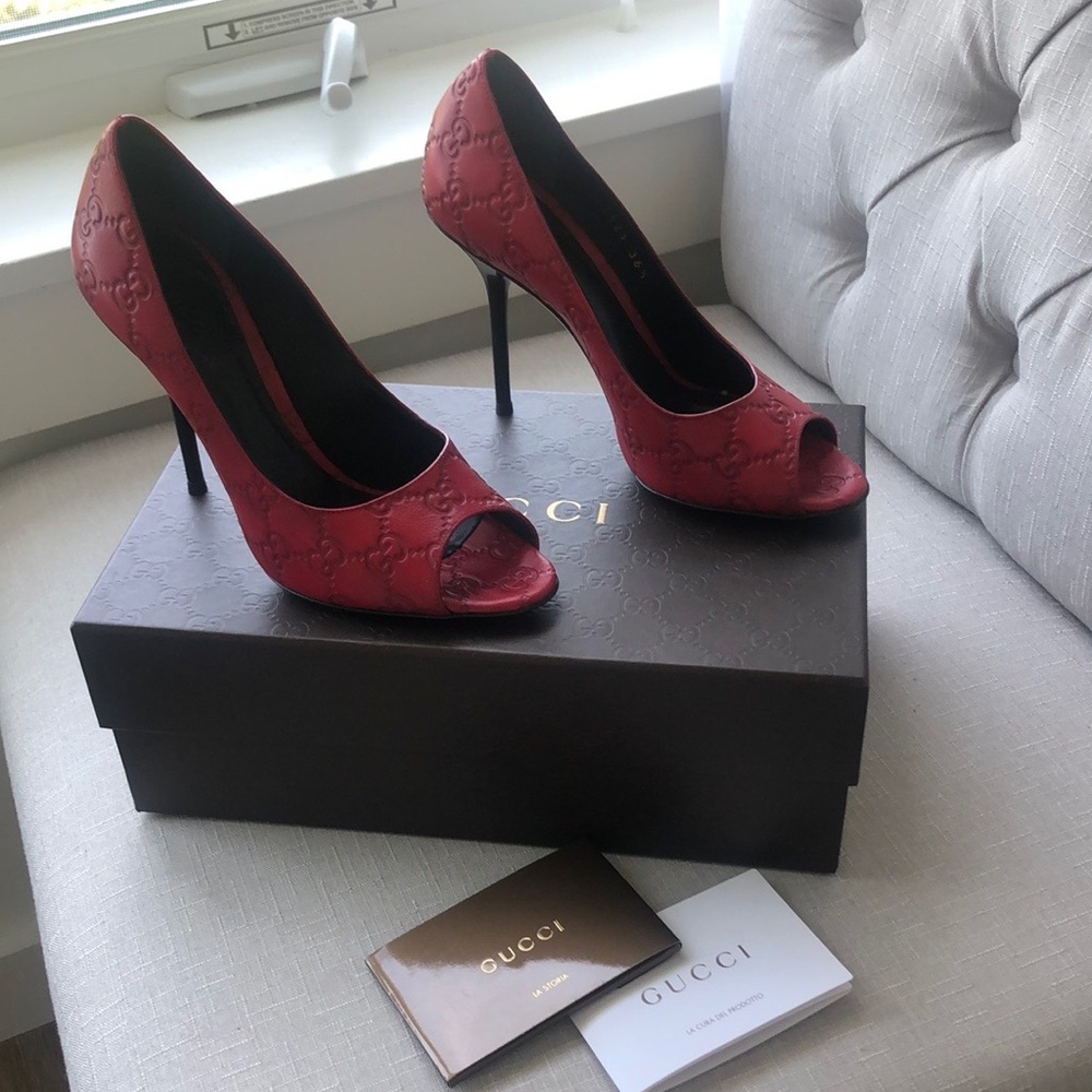 GUCCI Guccissima Peep Toe Pumps